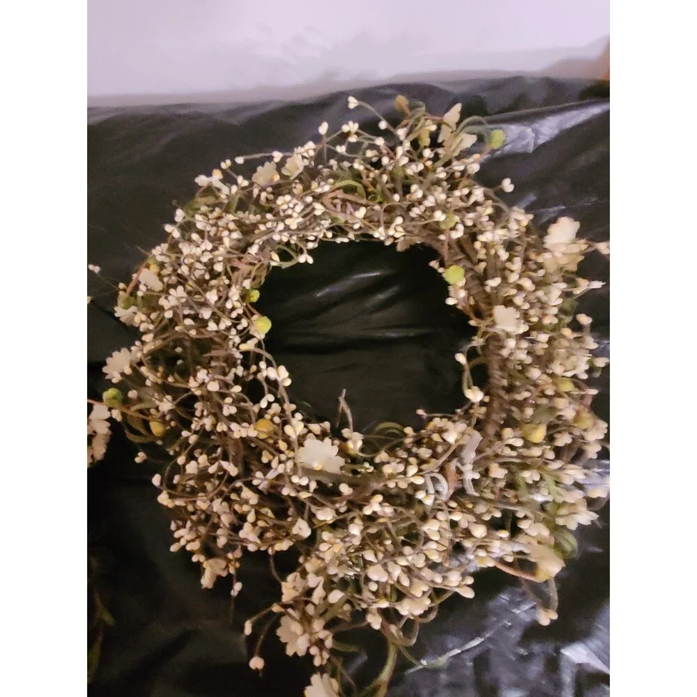 2 Rustic Wreaths 18